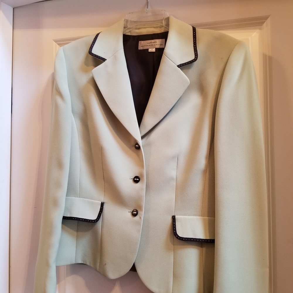 Soft green blazer